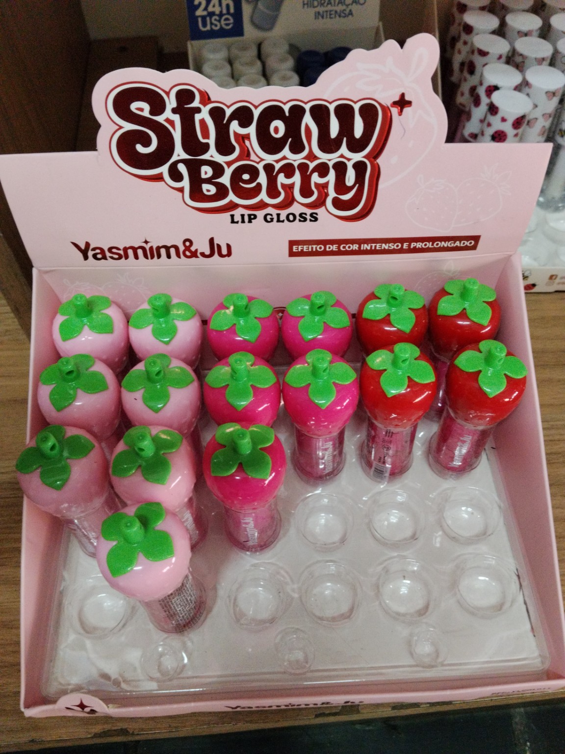 Foto de Lip gloss strawberry